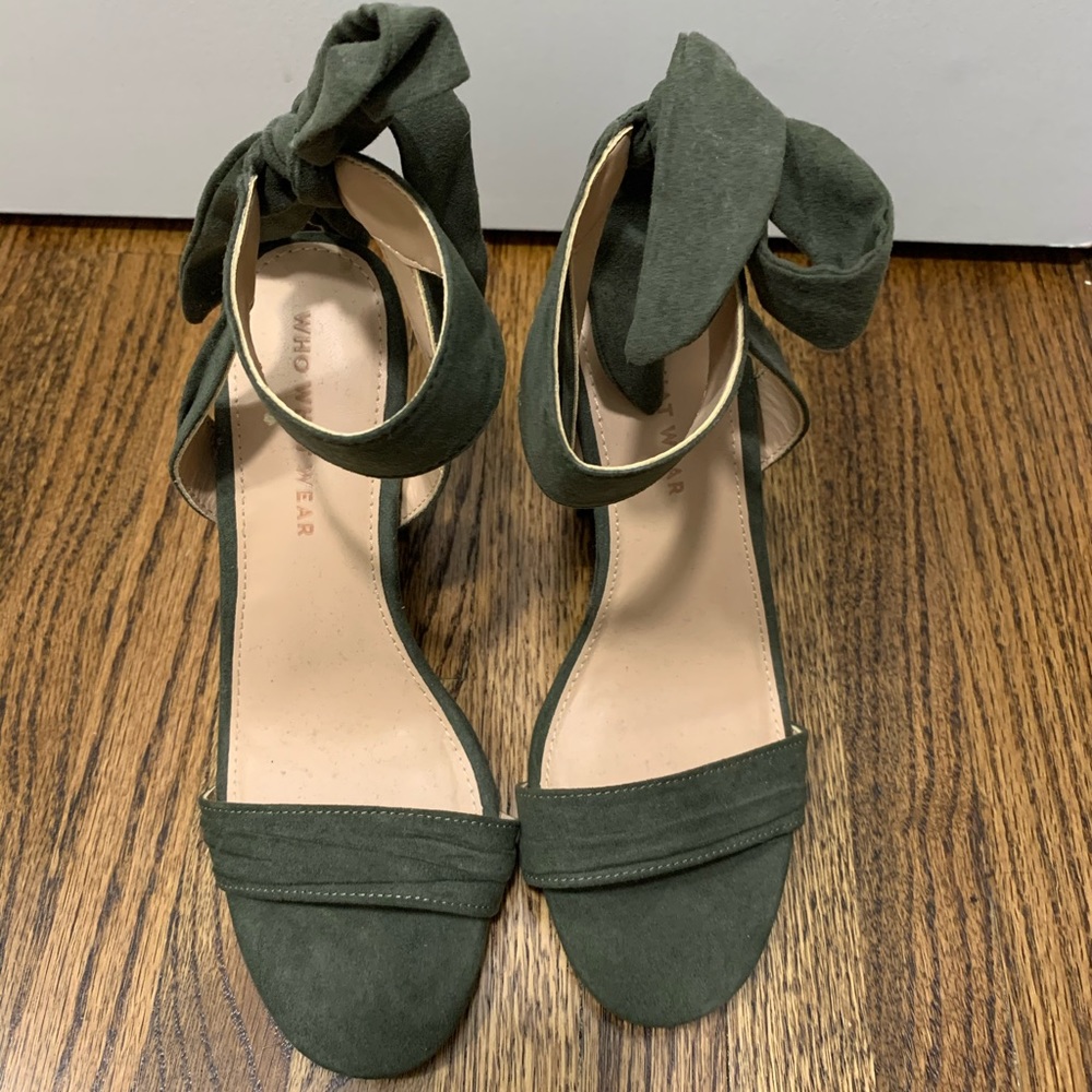 Who What Wear Olive Ankle Tie Heels